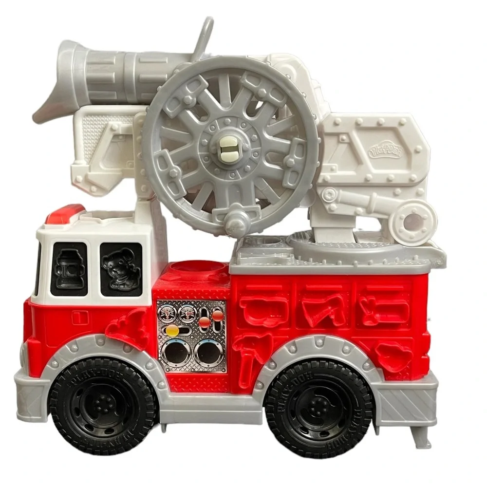 Playdoh fire truck pumper truck EUC - Picture 1 of 12